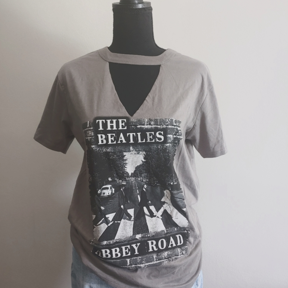 The Beatles Graphic T-Shirt Sm V-Neck Cutout Band Tee
